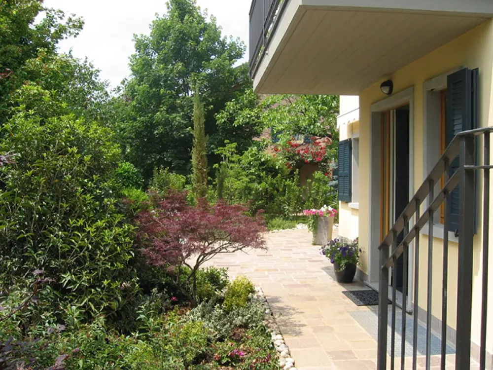 Terrazza e giardino dell'appartamento a Brembate di Sopra
